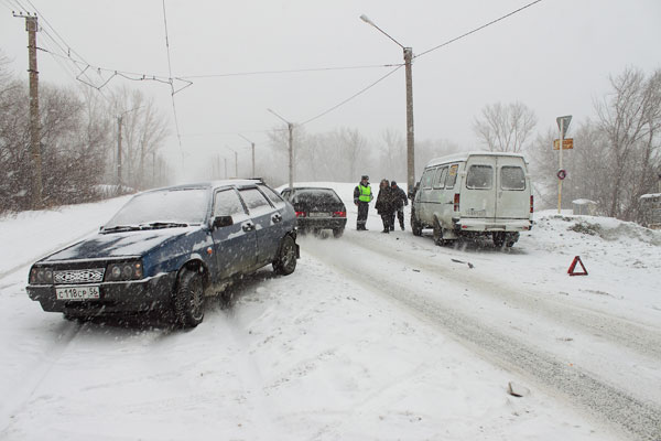 Не разъехались в метели
