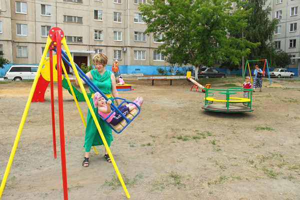 Есть где разгуляться. В городе массово строят детские площадки