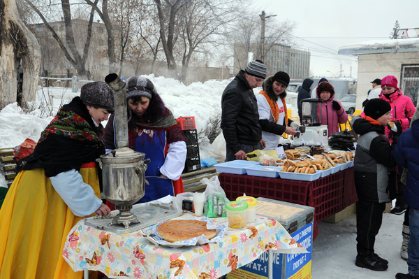 Масленица блины на улице