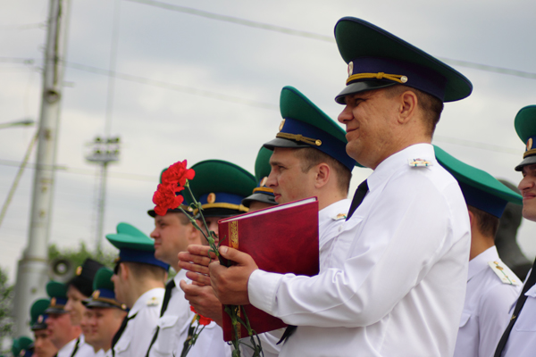 Пограничники объединились 
с воинами-афганцами. Все получили медали и грамоты