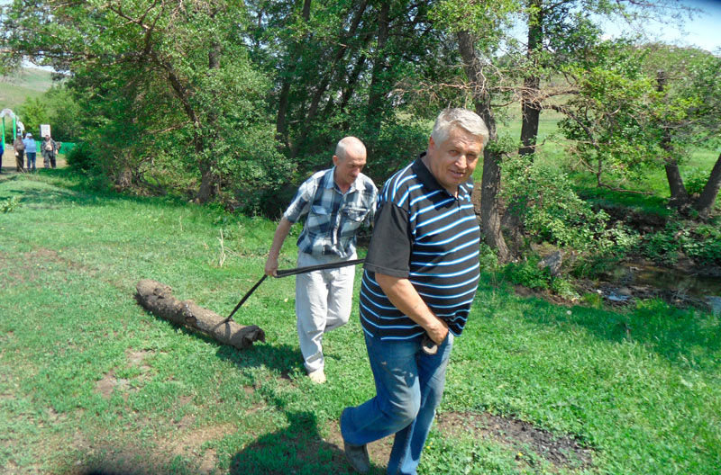 Казаки следят за Кизиташкой