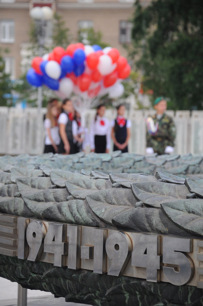 В центре города зажгли «Свечу памяти»