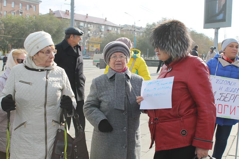 На Комсомольской площади выплеснули очередной гнев