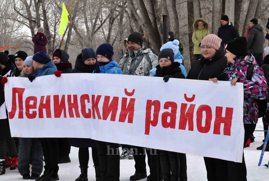 Орск встал на лыжи. Попрощались с зимой спортивным праздником