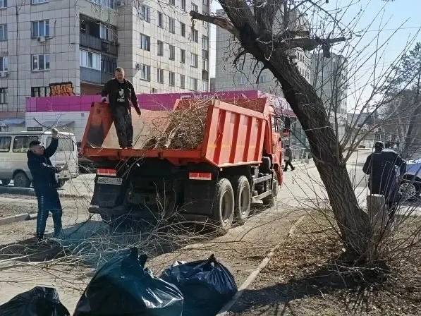 От студенческого субботника до коммунальной техники