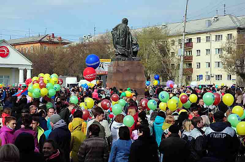 Фоторепортаж об орском Первомае 