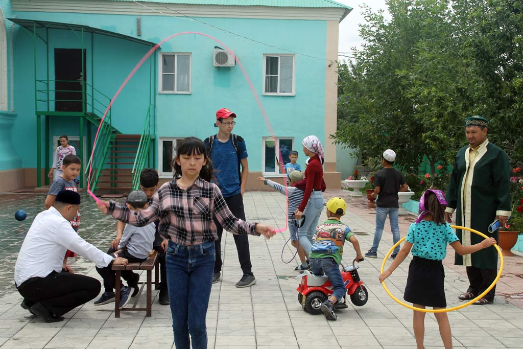 В мечети зазвучали детские голоса