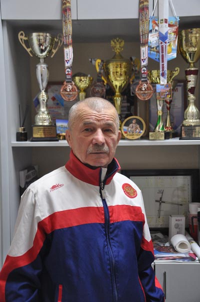 Шахматы на ковре. Как Владимир Чернышов 44 года растит чемпионов