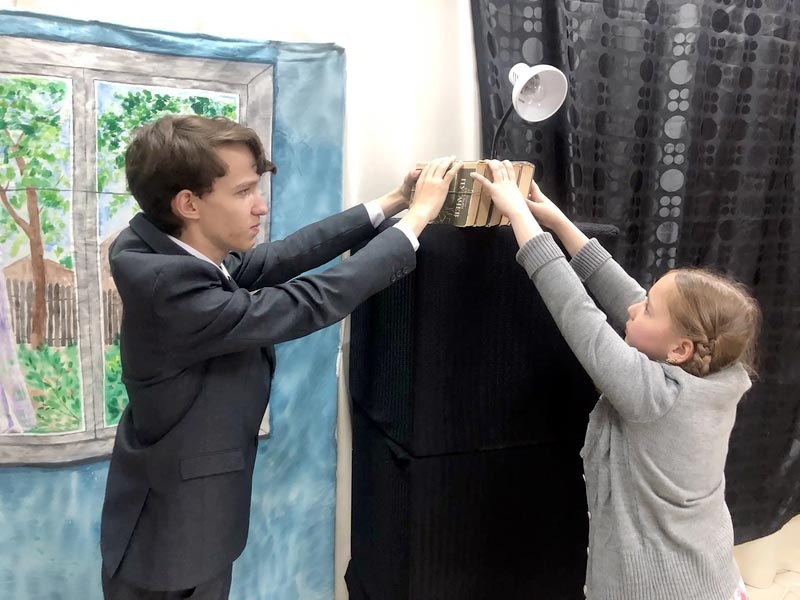 200 зрителей за два дня
