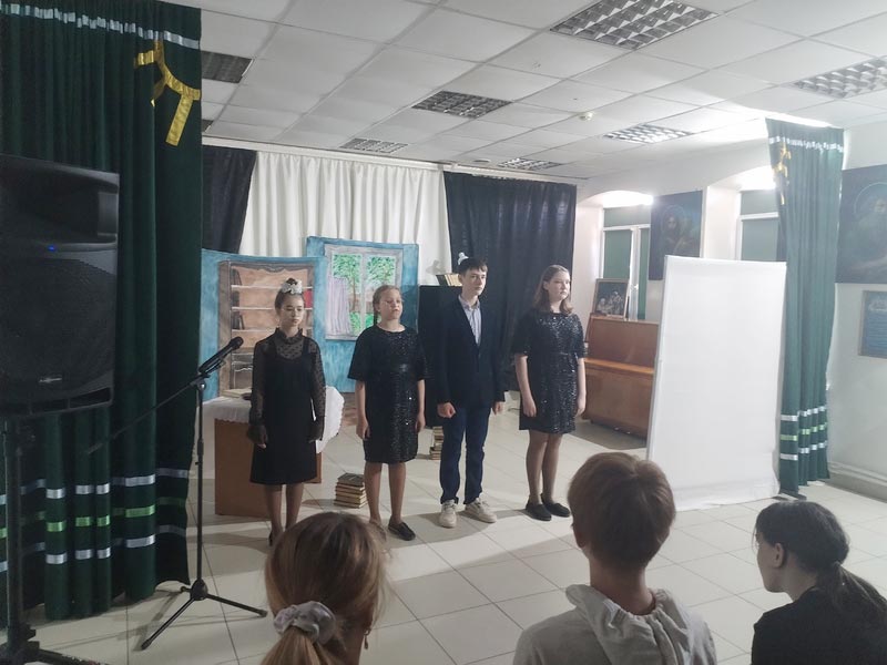 200 зрителей за два дня