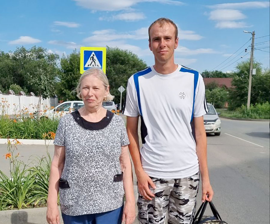 Помоги себе сам, или Как родители объединяются ради особенных детей