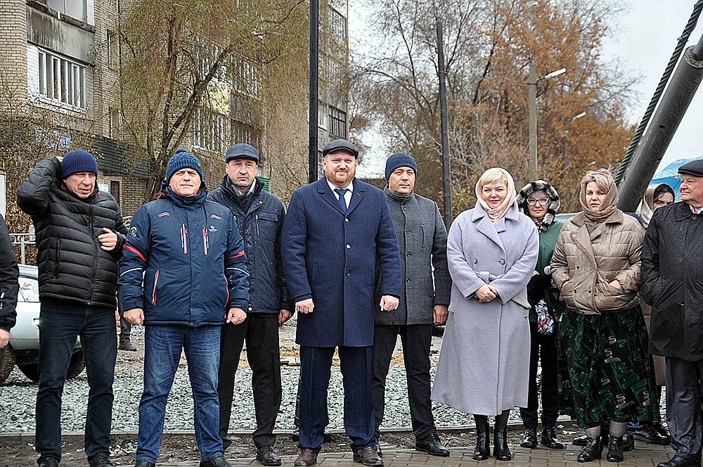 Берег левый, берег правый