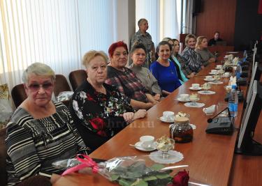 И горы свернет, и шведскую стенку соберет