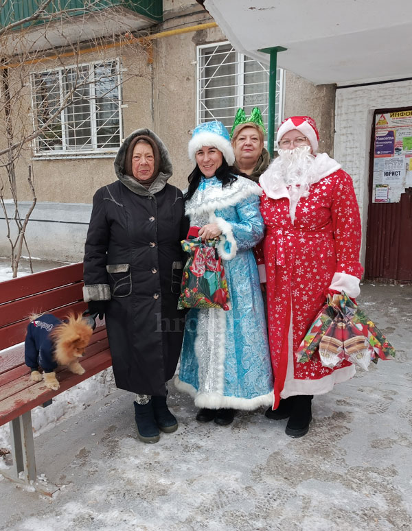 Внимание - главный подарок. Ветеранов порадовали сладостями и календарями 