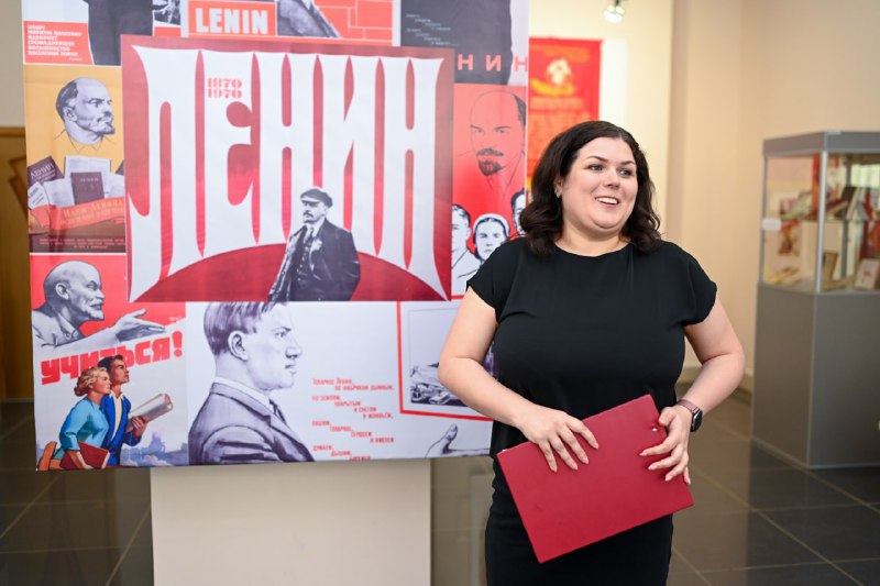 В Орском краеведческом музее открылась выставка «100 лет без Ленина»