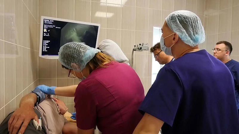 Скрытая проблема. Наши врачи под руководством профессора обследуют орчан