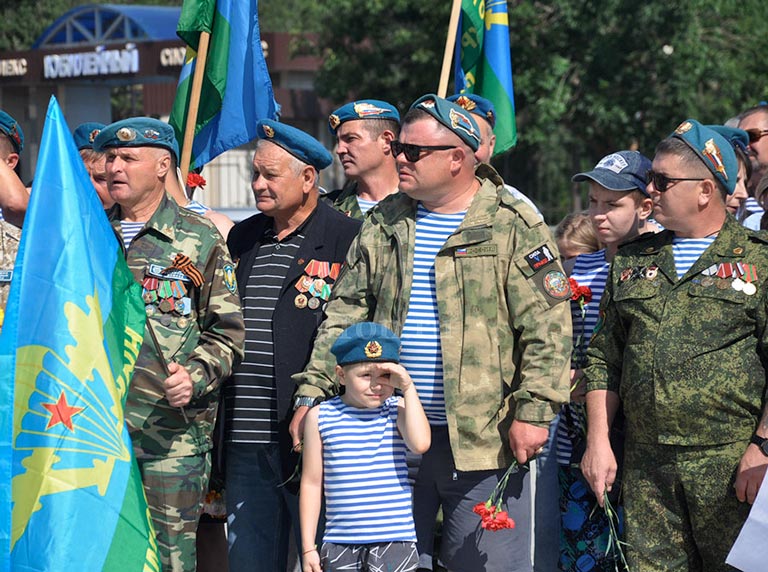 «С днем дяди Васи!» Десантное братство отметило праздник
