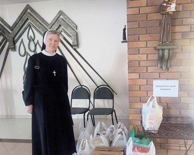 С мазуреком и колбасой. Как католики отмечают главный христианский праздник