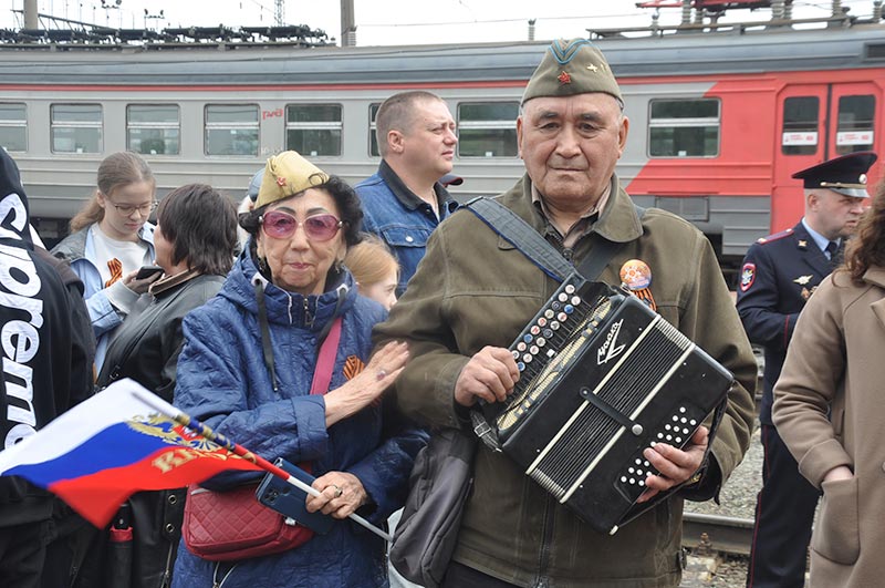 С прибытием! Легендарный паровоз серии «Л» снова встречали в городе