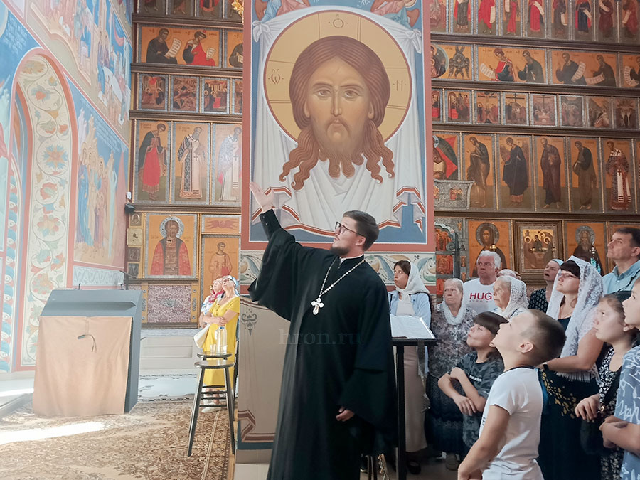 К умиротворению – по Богородичной дорожке. В Иверском монастыре прошли Серафимовские дни