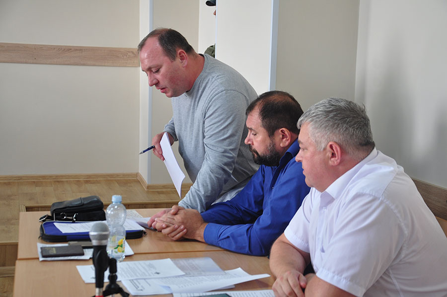 Коммунисты против, или За что оппозиционеров от выборов отстраняют