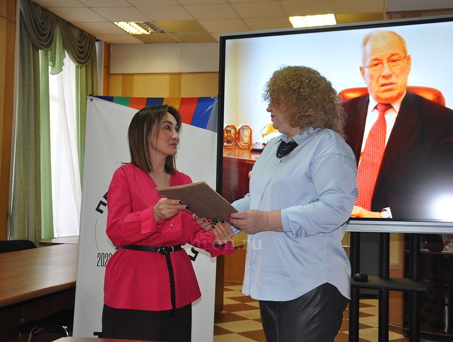 Дело студента. Документы видного деятеля пополнили областной архив