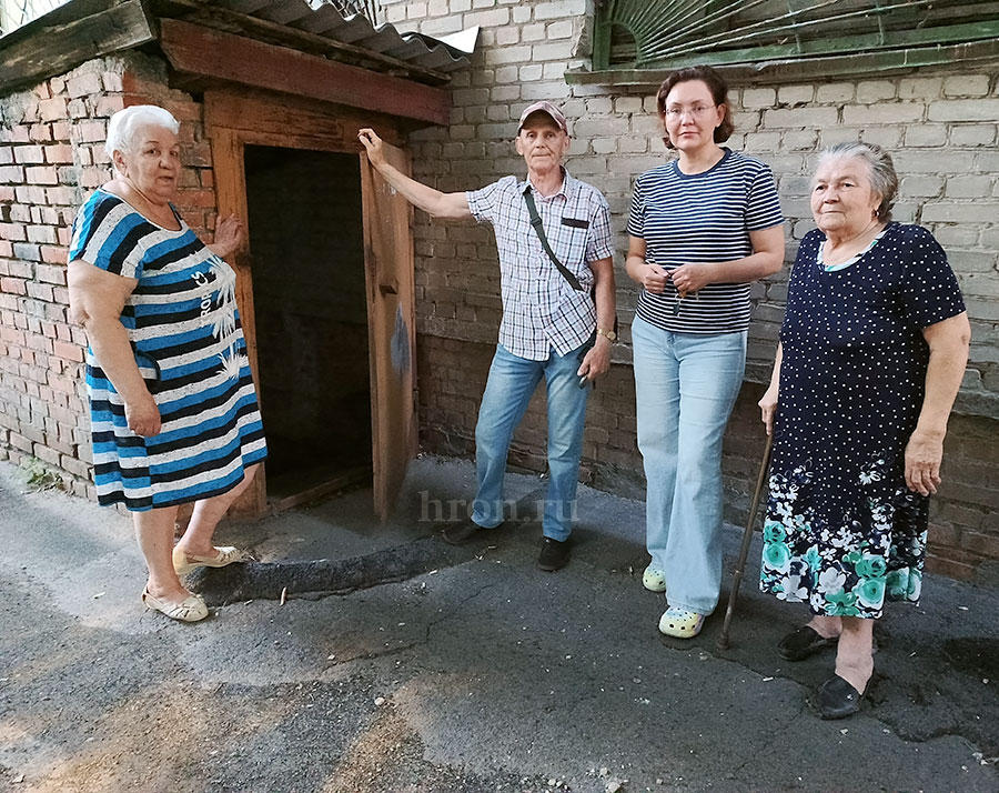 Зловоние и комары не дают спокойно жить