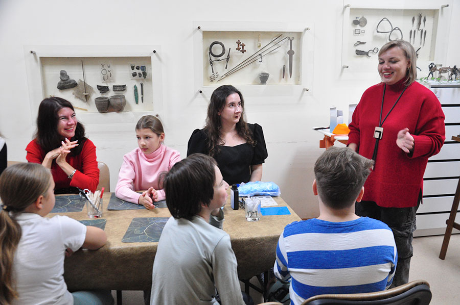 На «Ночь» глядя, или Как лепить пуховую козу и усмирять архидьякона