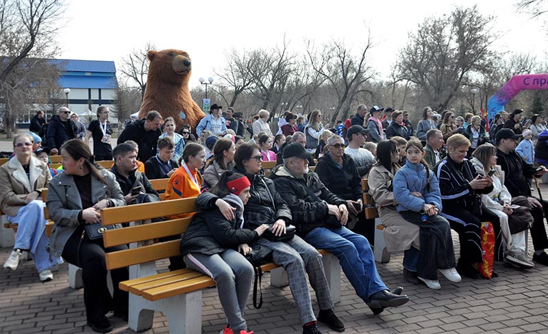 И побежали! Как «Быстрые лисы» помогали «подснежникам» финишировать