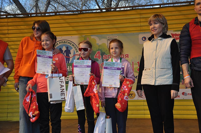 И побежали! Как «Быстрые лисы» помогали «подснежникам» финишировать