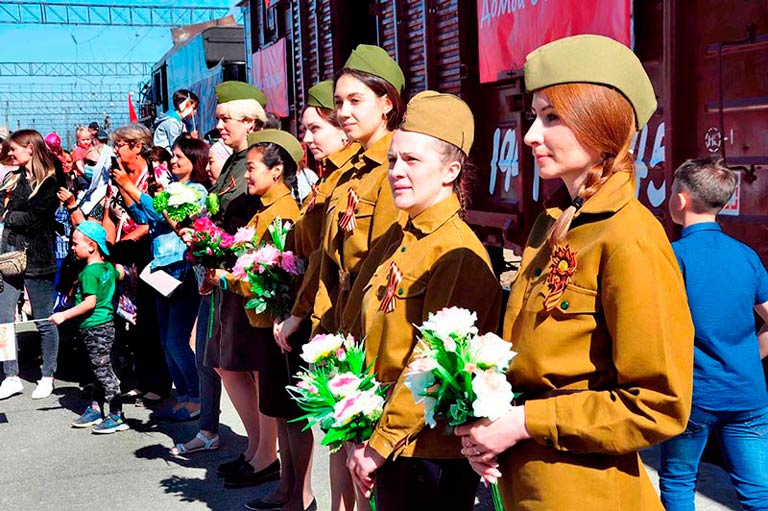 На станцию Орск прибыл поезд из прошлого