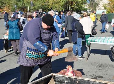 В шубе да с дубовым веником