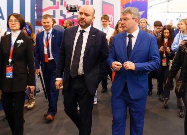 Форум «Россия – спортивная держава»: юбилейный сезон хоккейных клубов «Лада» и ЦСК ВВС