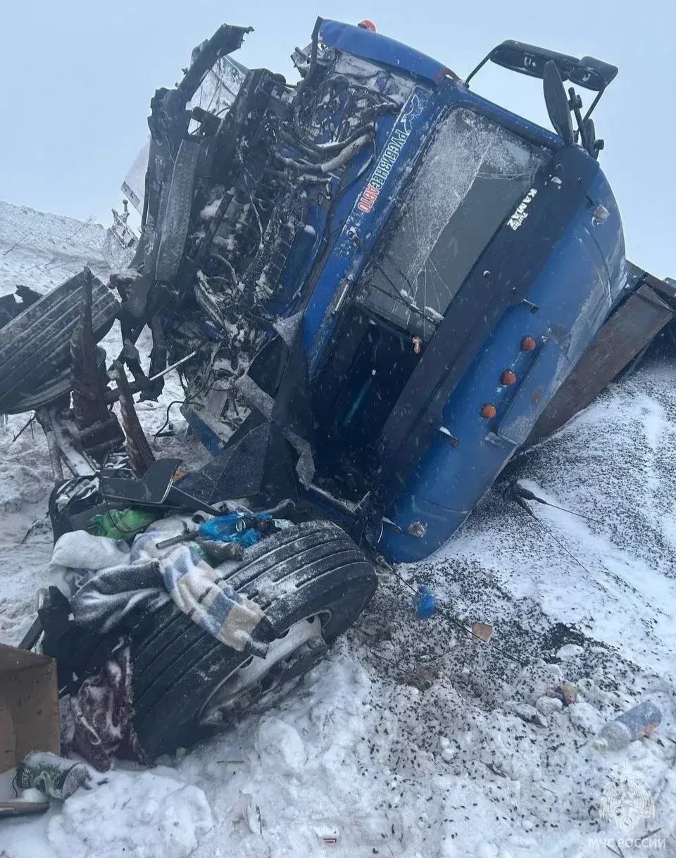 Четыре человека погибли в лобовом столкновении с грузовиком в Новосергиевском районе