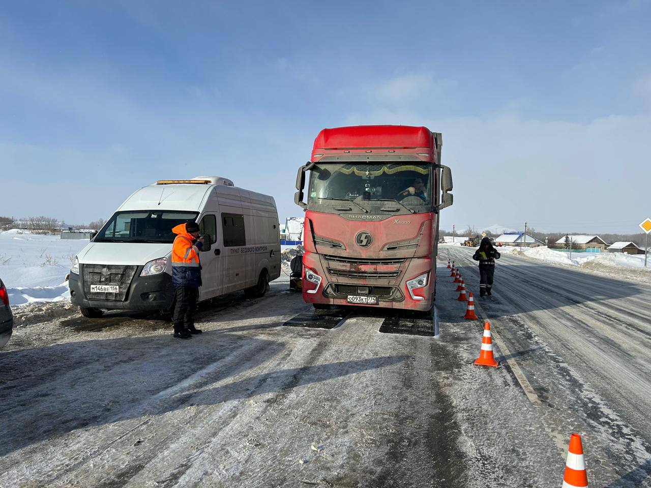 Мобильные посты весового контроля заработали на оренбургских трассах