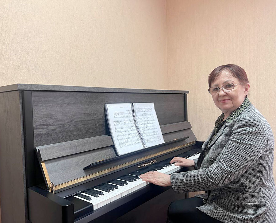 Диван вместо фортепиано