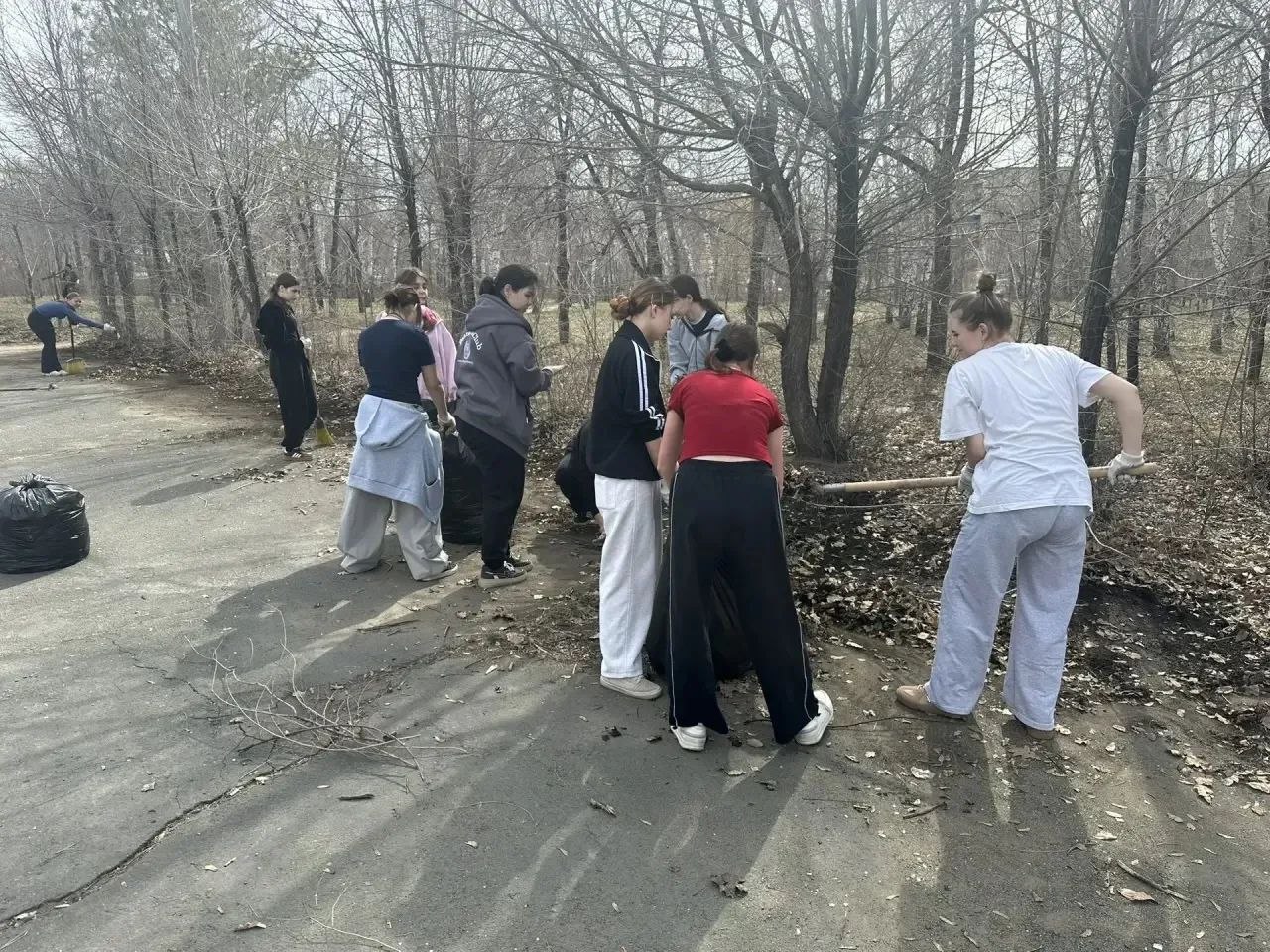 Дождь субботнику не помеха