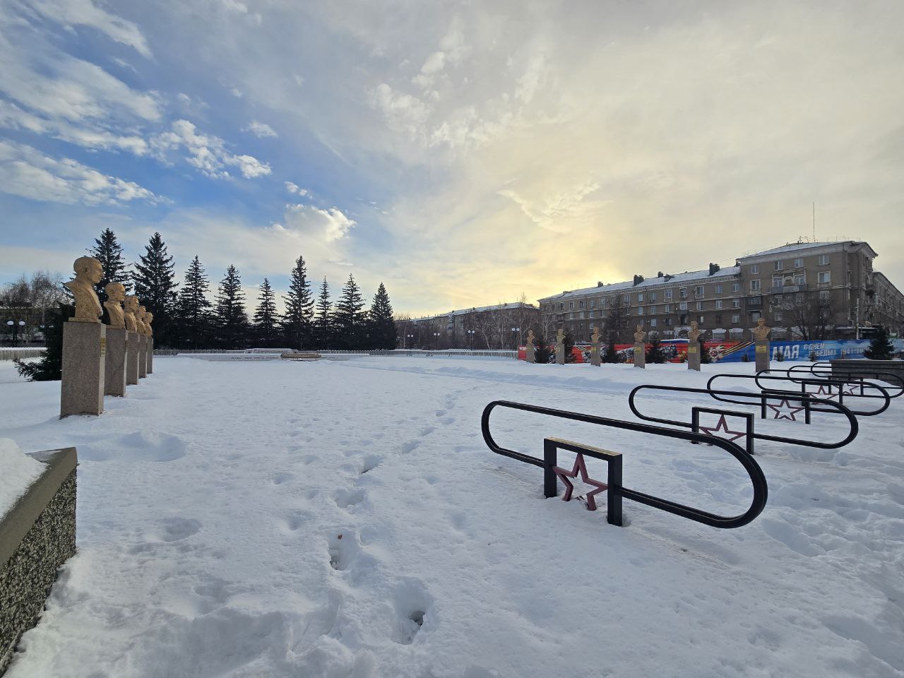 Память требует уважения и лопаты