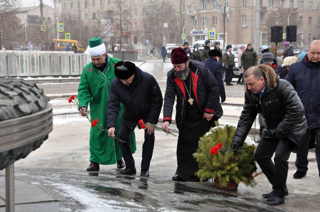 Герои бессмертны в нашей памяти. Рассказы о подвигах орчан передаются из поколения в поколение