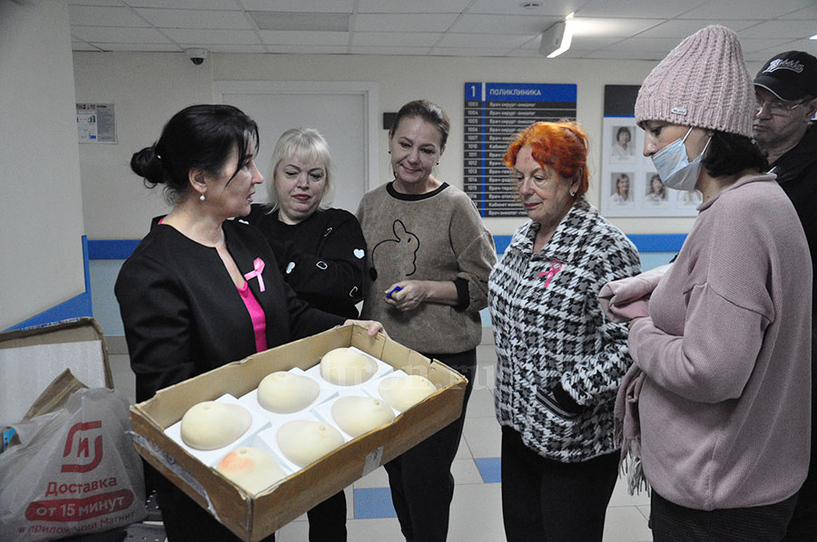 Сила розовой ленточки. Больше 160 орчанок прошли осмотр в онкодиспансере