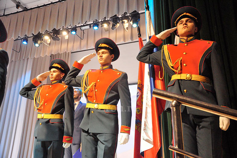 Главная интрига