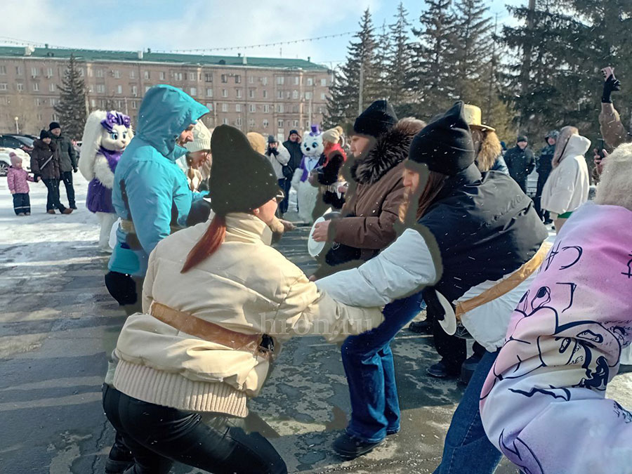 Неслабые маневры слабого пола. Как орчанки парковались на время и заезжали в «гараж»