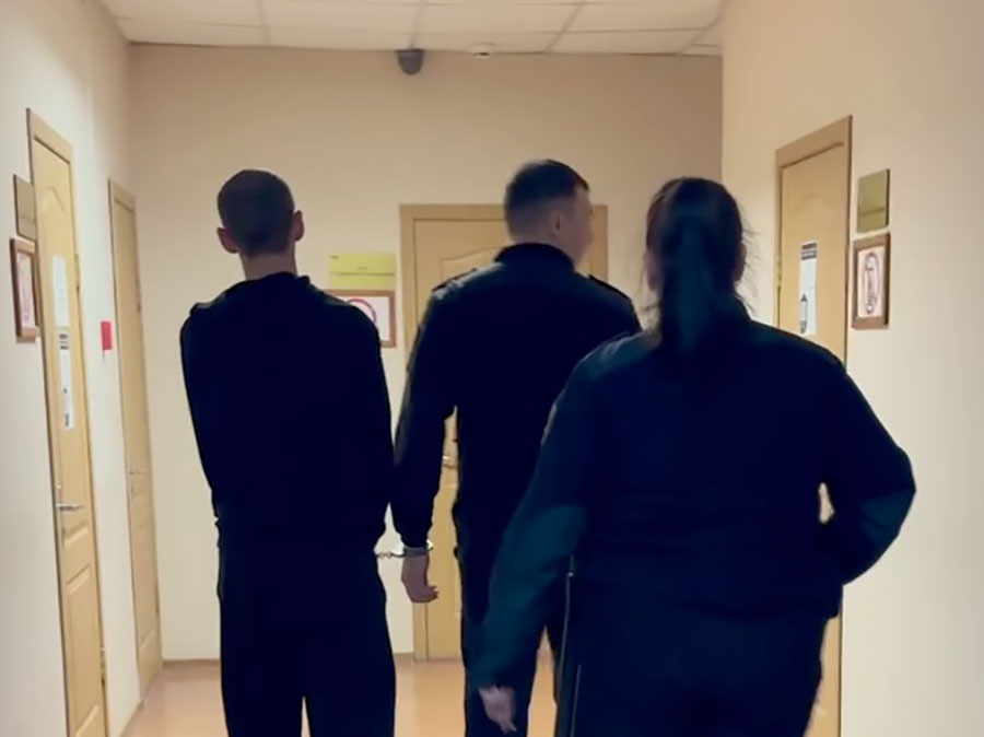 Достал пулю из сердца