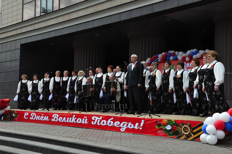 Военные песни не смолкали до салюта