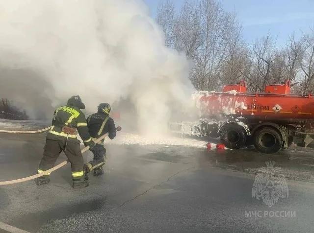 Водитель пострадал при пожаре в кабине бензовоза