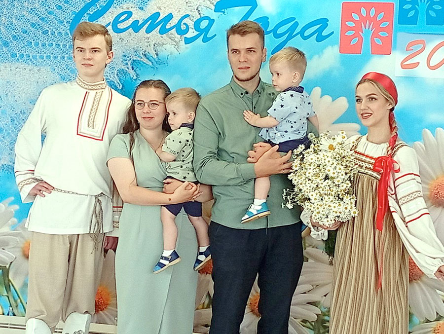 Орскую семью отметили  на областном уровне