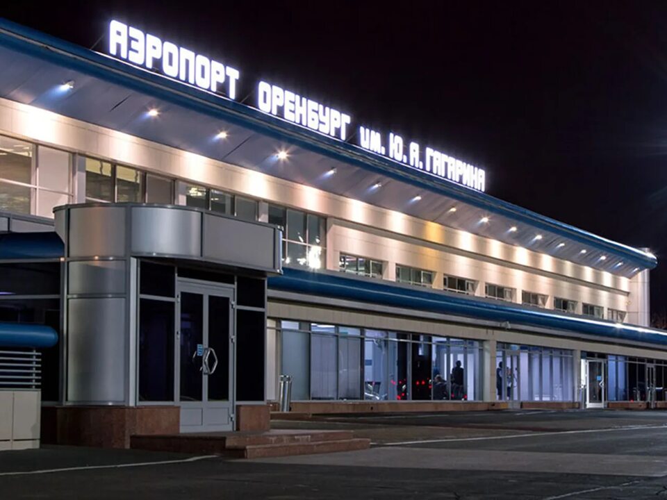 Аэропорт откроется в полночь