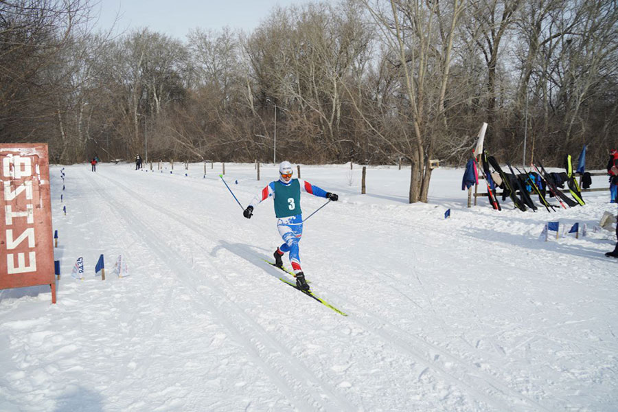 Ноги в лыжи – и вперед!