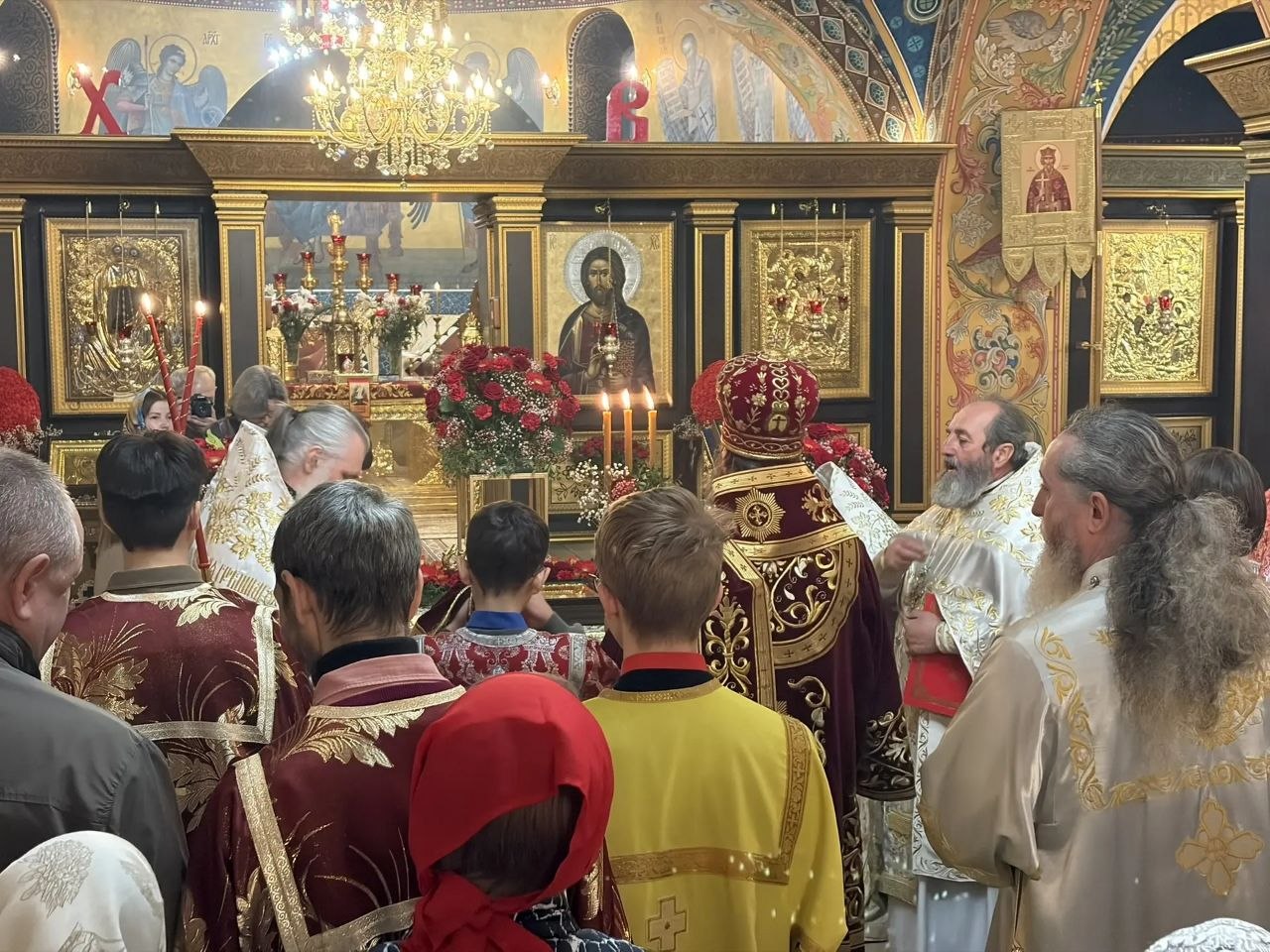 Во всех храмах города прошли пасхальные богослужения