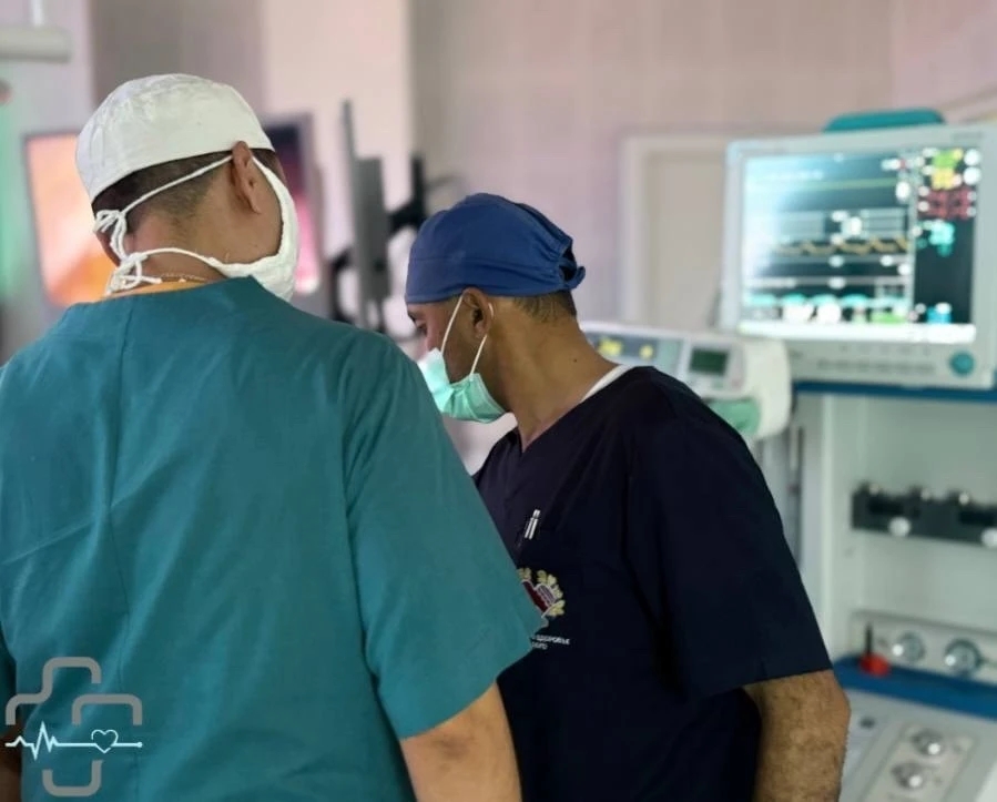 Малыш опрокинул на себя чайник с кипятком